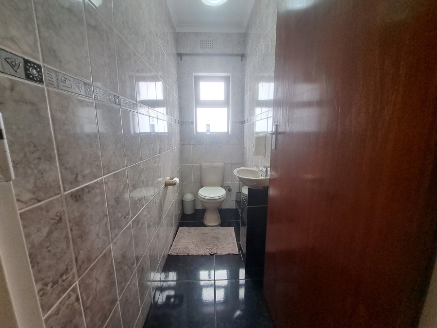 3 Bedroom Property for Sale in Vredenburg Western Cape